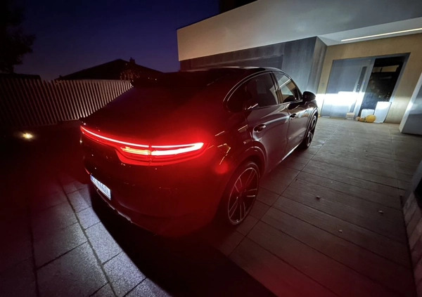 Porsche Cayenne cena 648000 przebieg: 18000, rok produkcji 2023 z Rybnik małe 781